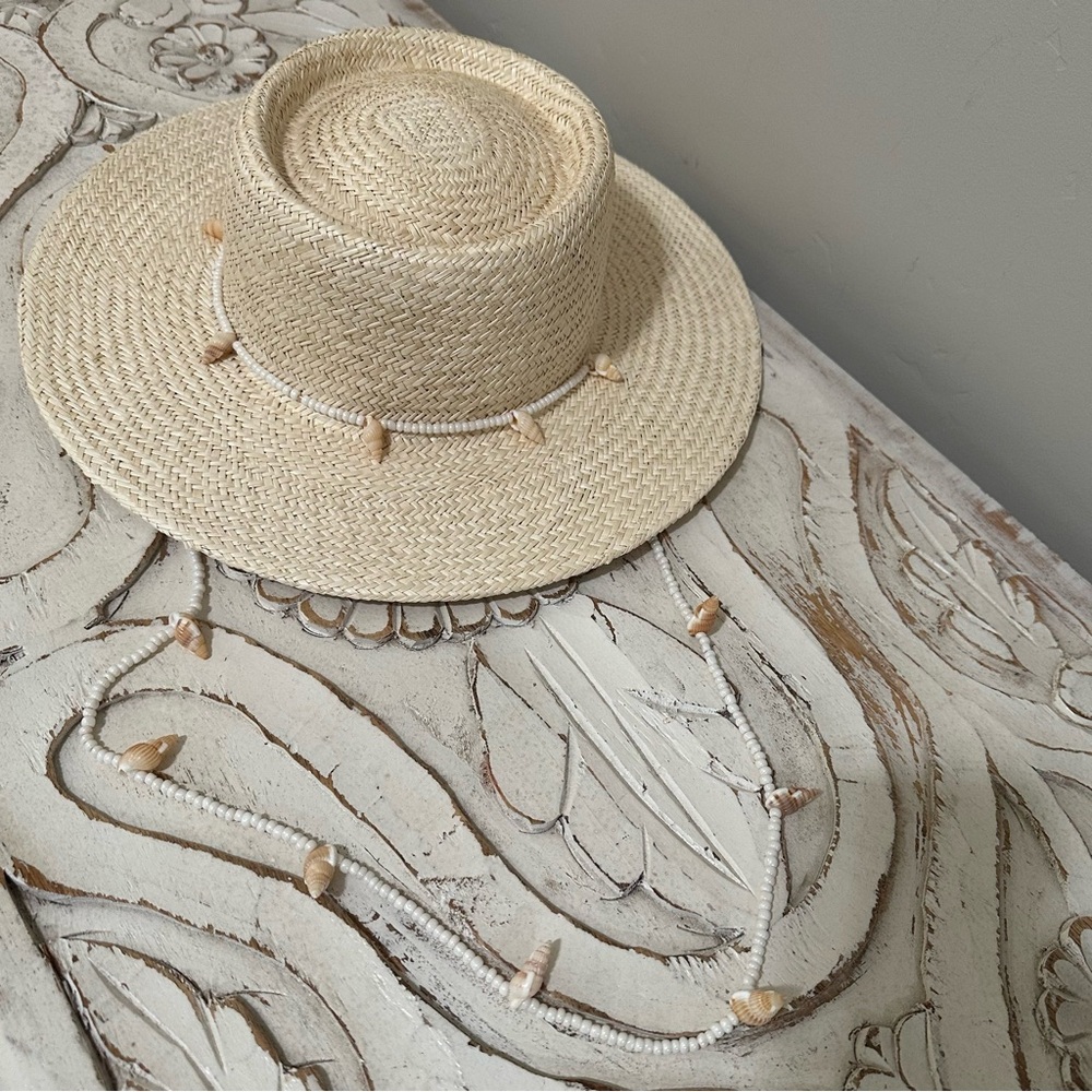 lack of color seashell boater hat - Picture 5 of 6